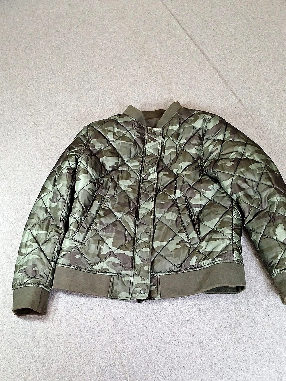 Gap Reversible Camo Bomber Jacket Green & Brown Large